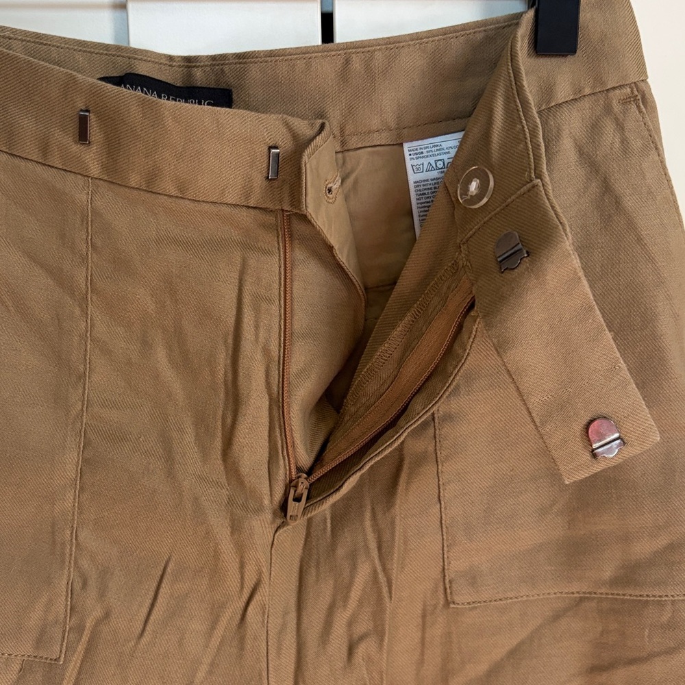 Banana Republic Tan Women's Shorts - Picture 3 of 8